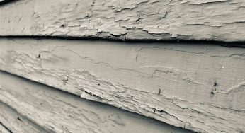 6 Telltale Signs Your Siding Is Failing